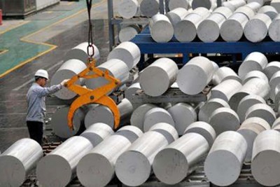 Aluminum prices hit a four-year high due to multiple factors